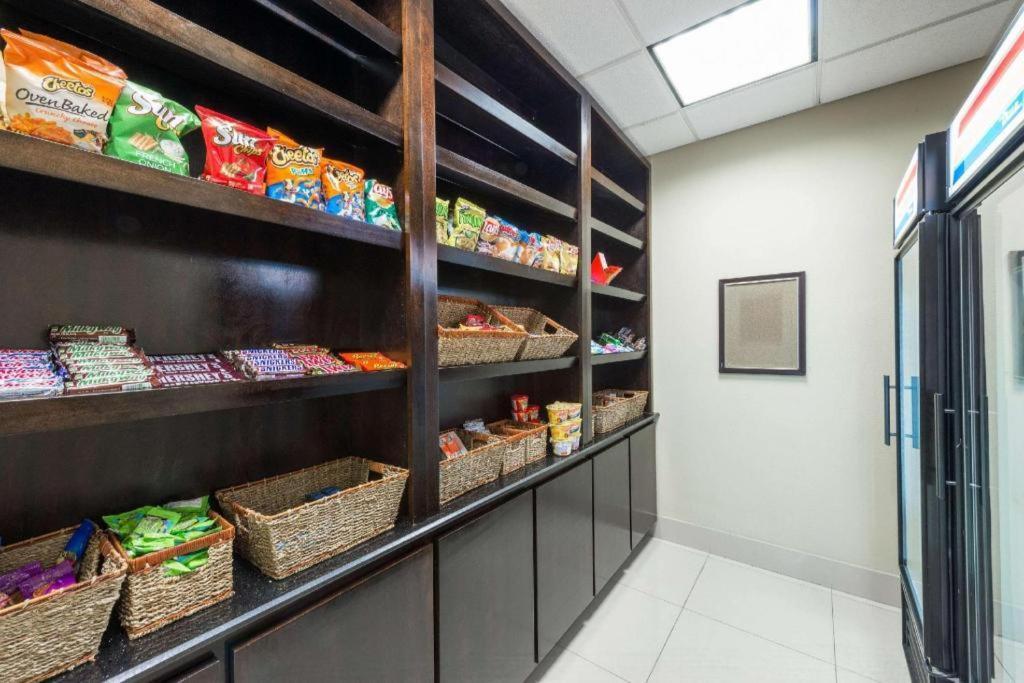 查尔斯湖赌场区温盖特温德姆酒店 莱克查尔斯 外观 照片
